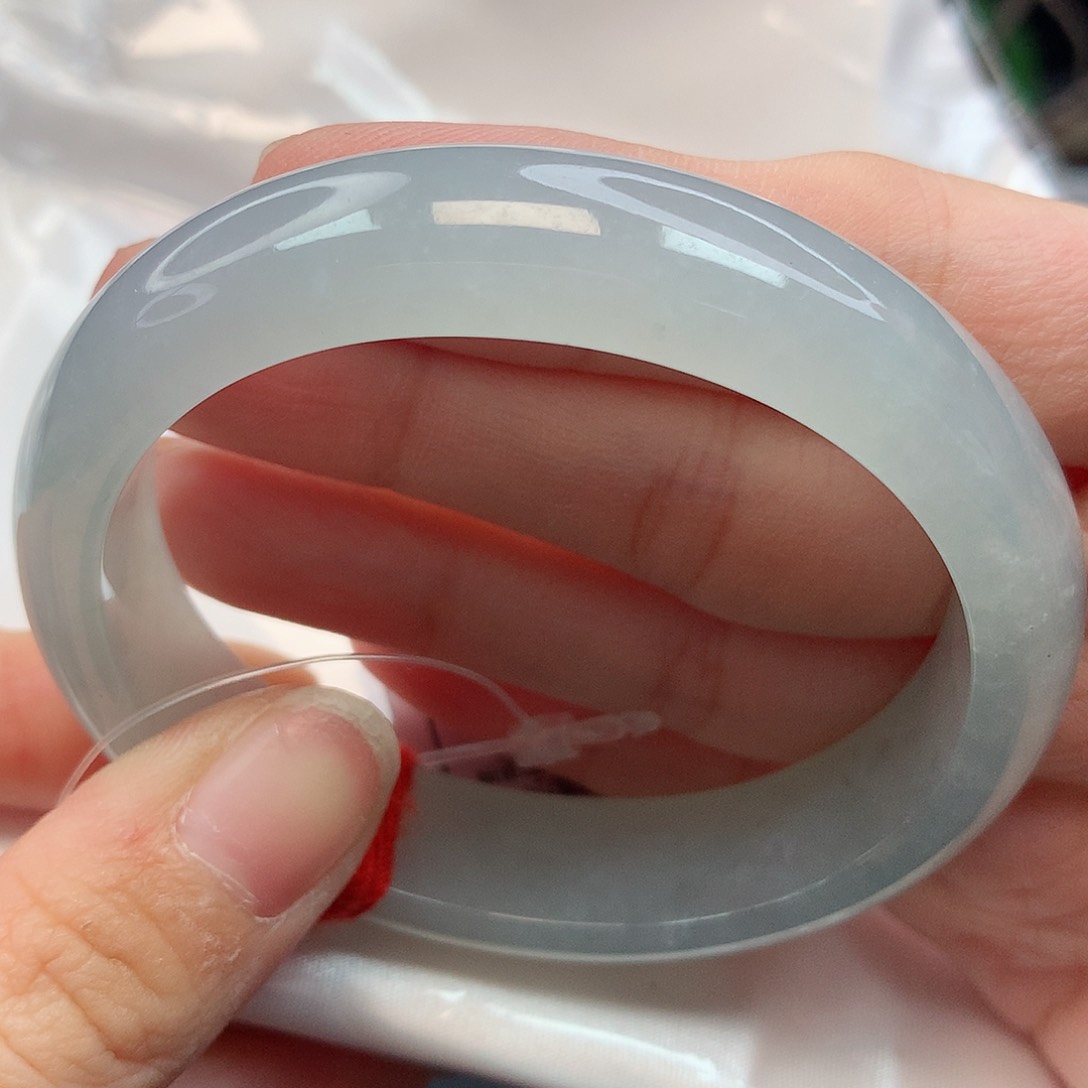 未镶嵌手镯（贵妃镯）翡翠天然缅甸a货翡翠18