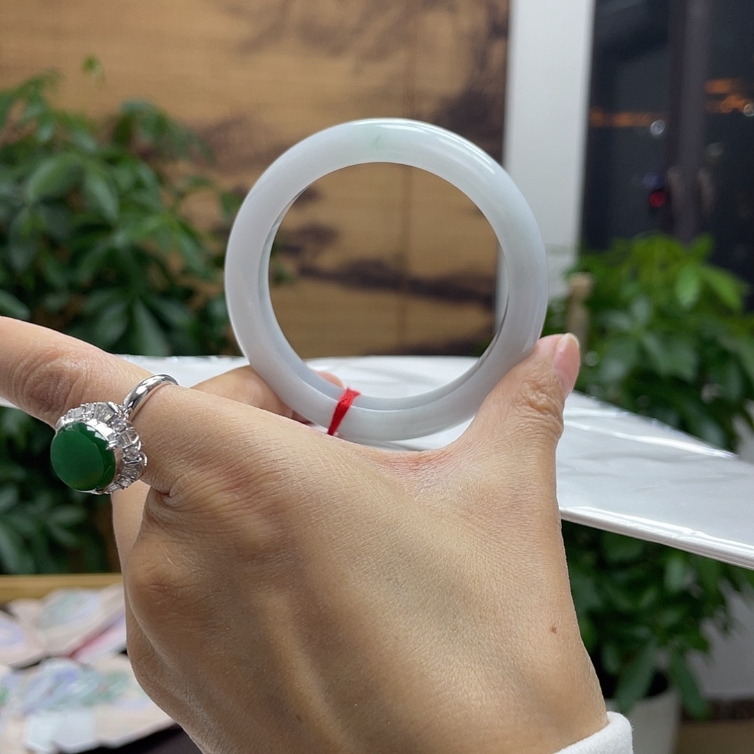 翡翠未镶嵌手镯翡翠