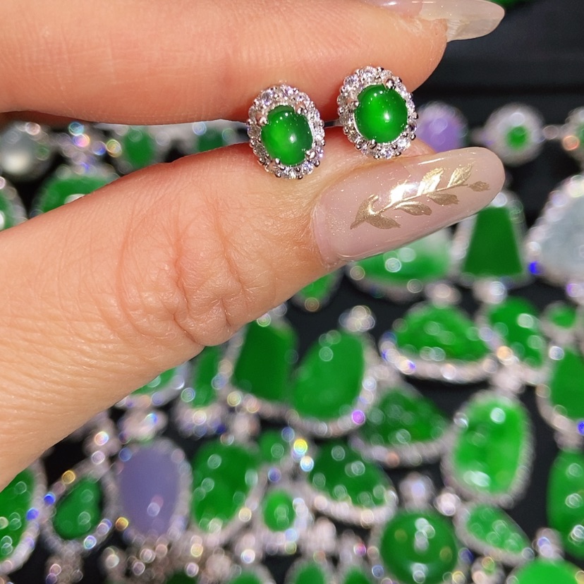 【闪购商品】翡翠耳饰未镶嵌天然翡翠