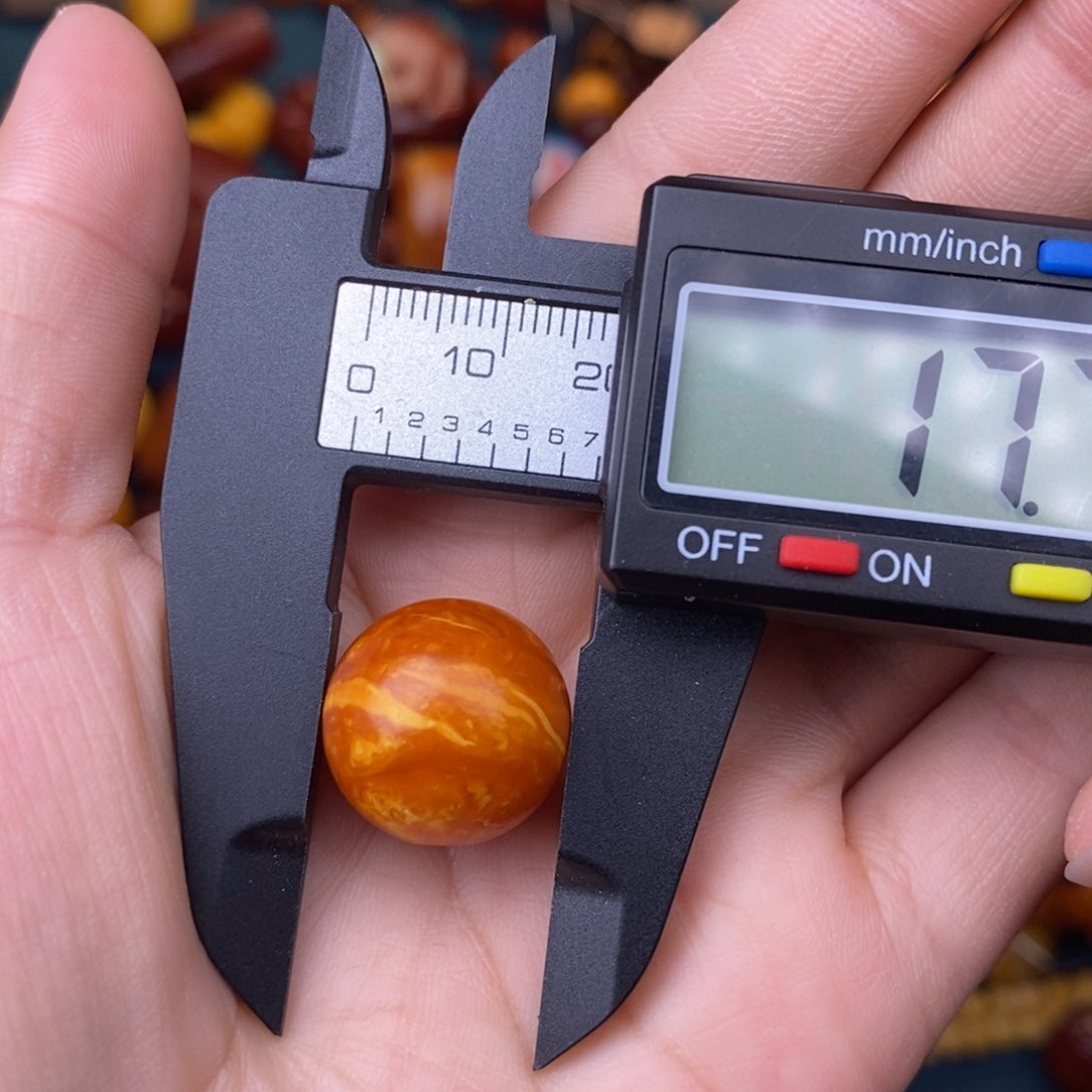 蜜蜡裸石未镶嵌?**Z蜜蜡