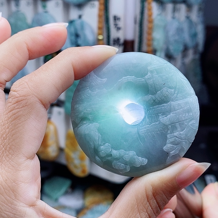 翡翠未镶嵌颈饰翡翠