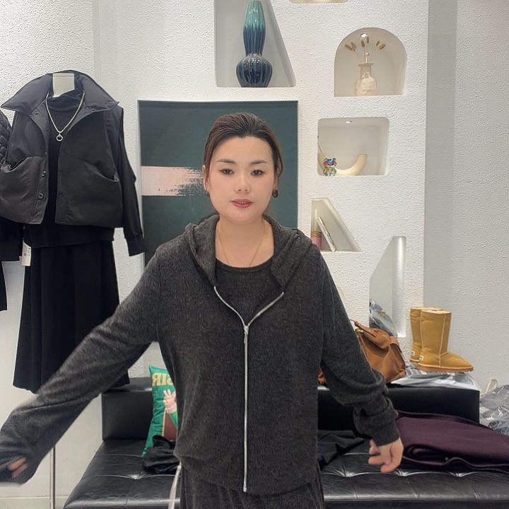 休闲带帽三件套套装