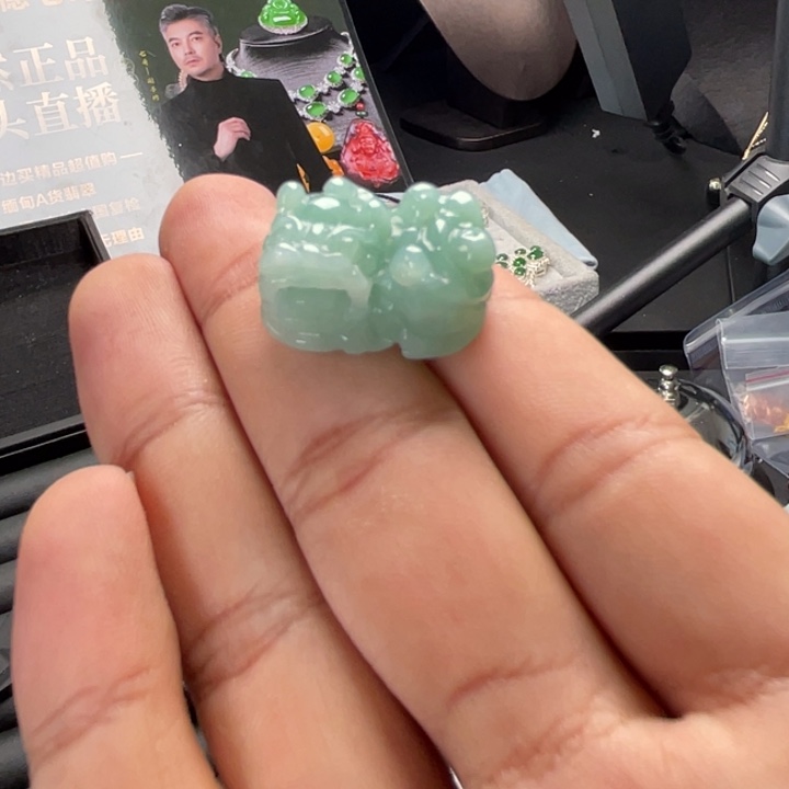 翡翠未镶嵌挂件翡翠首饰
