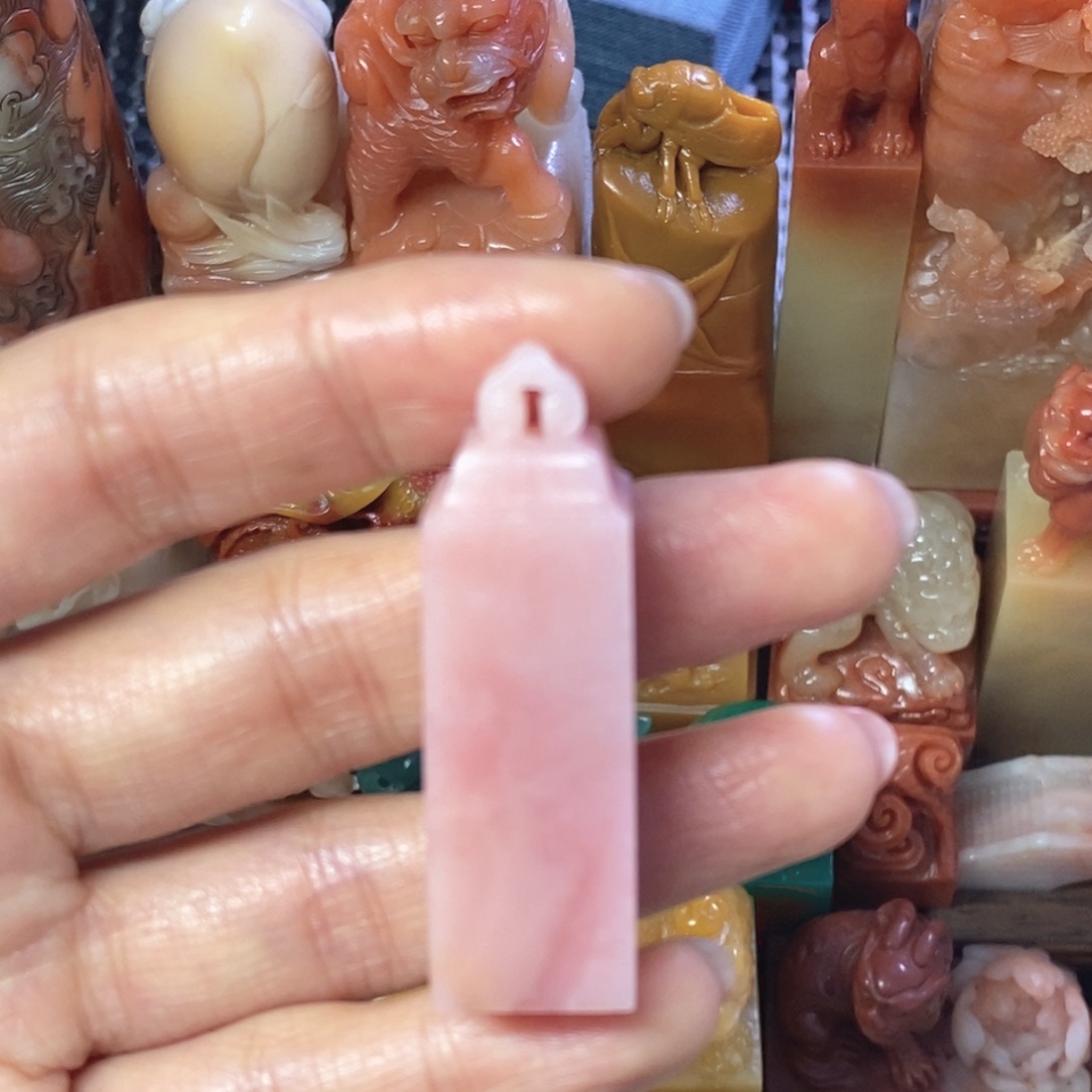 印石寿山石粉冻石