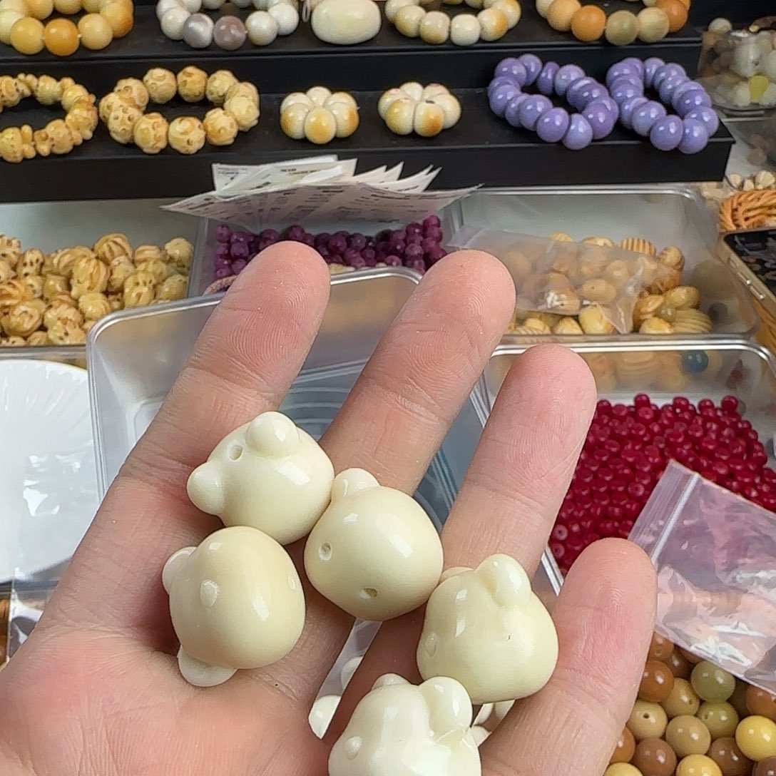 手串菩提根/象牙果瑕熊头5颗