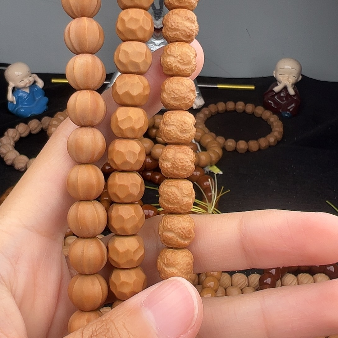 猴头核桃手串微瑕奶酪，鲨鱼鳍，饕餮