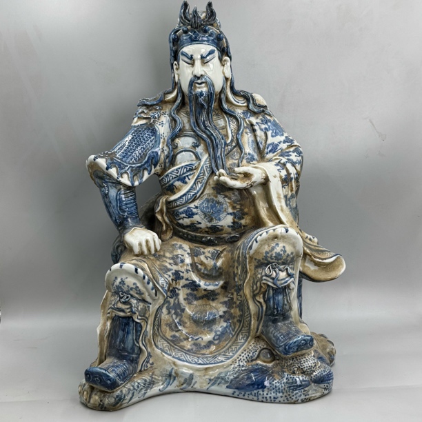 青花武圣武财神坐像