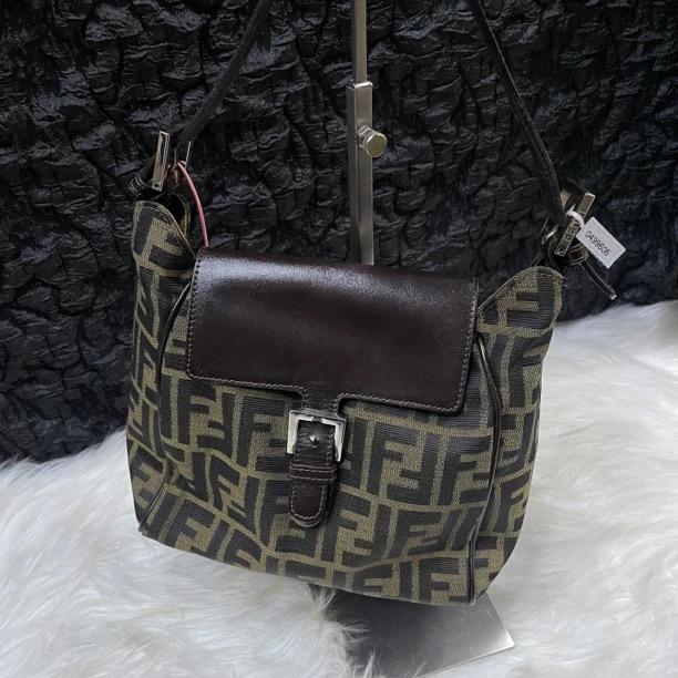 95新 FENDI/芬迪 芬迪老花单肩腋下包