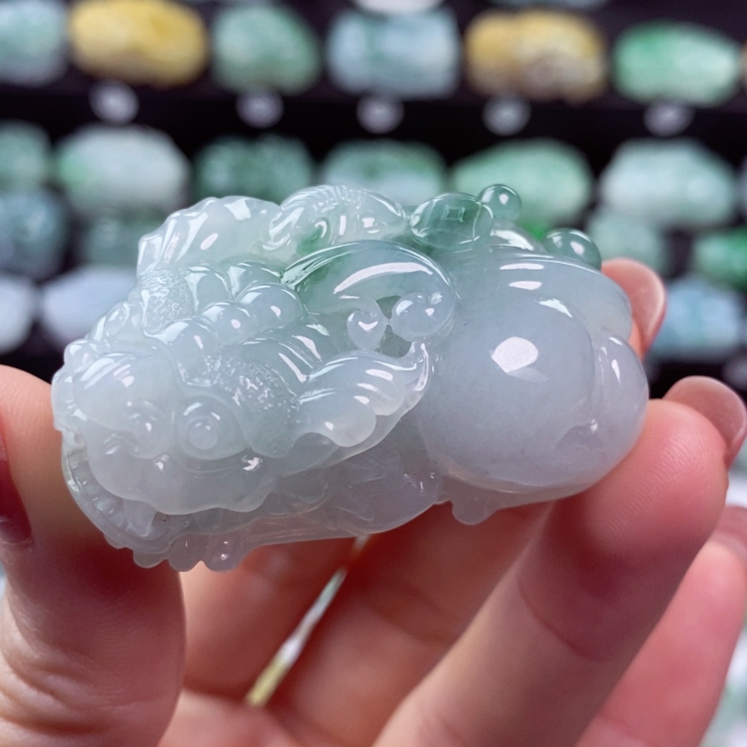 翡翠颈饰未镶嵌天然