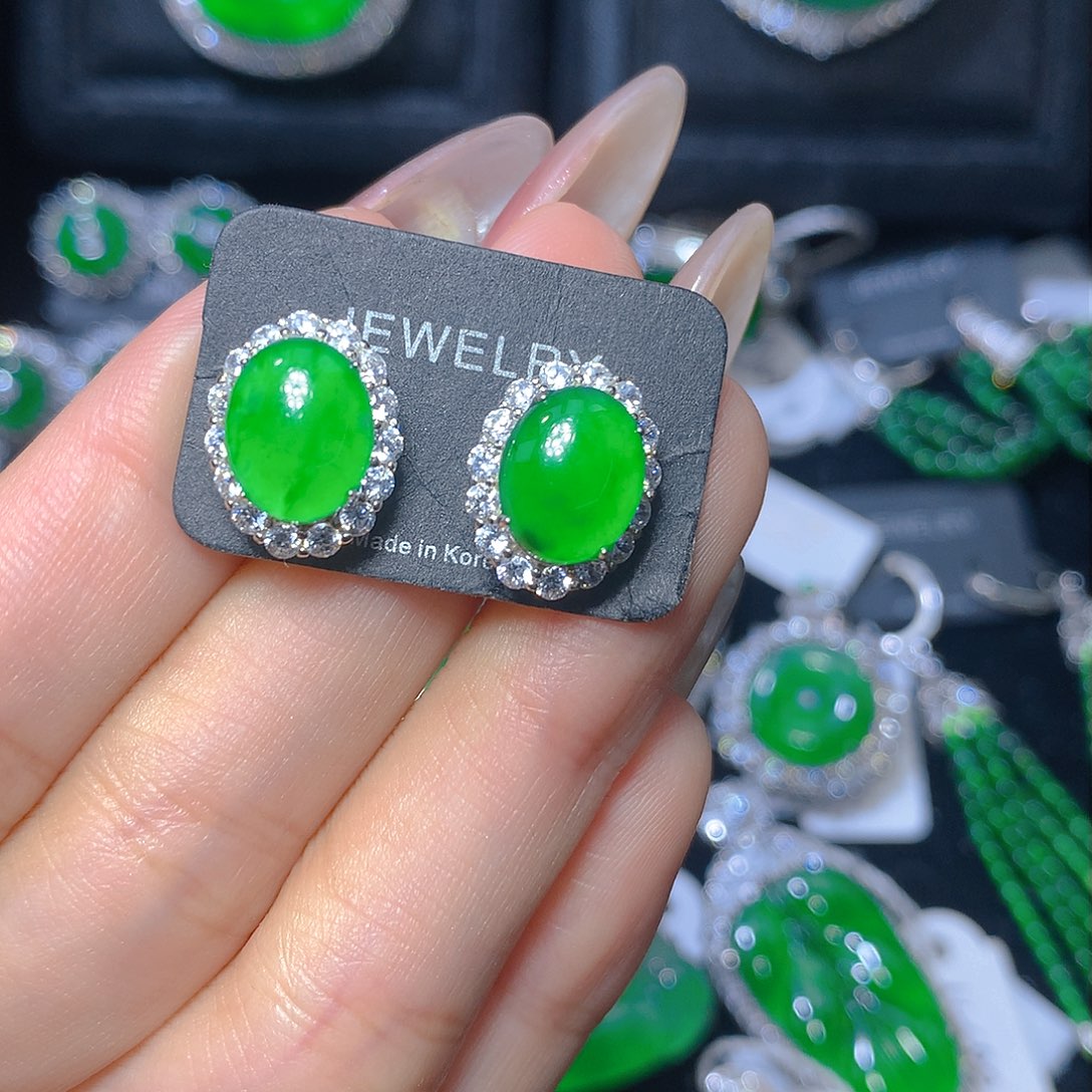 翡翠吊坠(不含链)银S925镶嵌翡翠