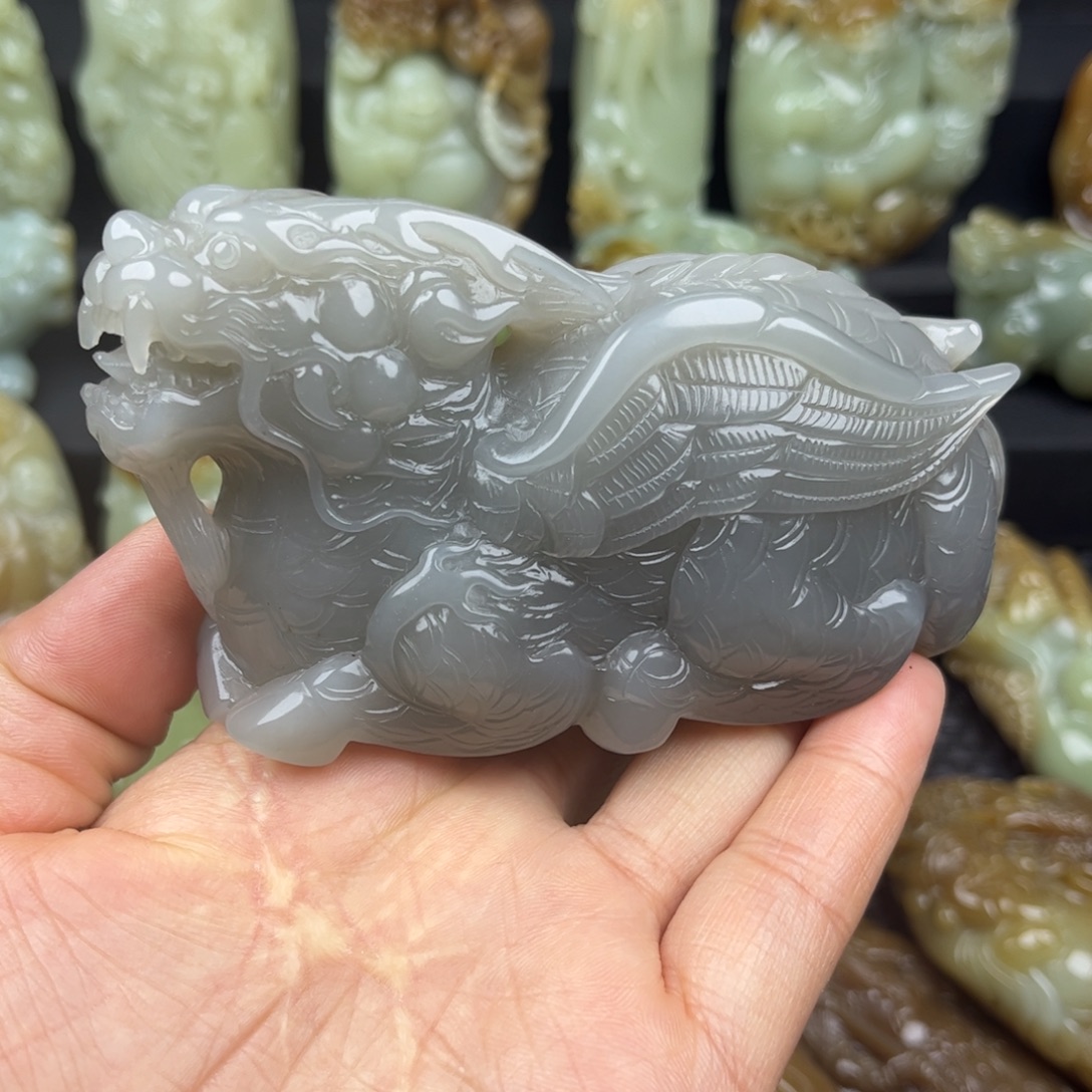 和田玉未镶嵌把件