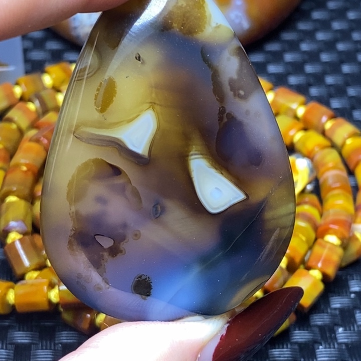 玛瑙/玉髓颈饰未镶嵌