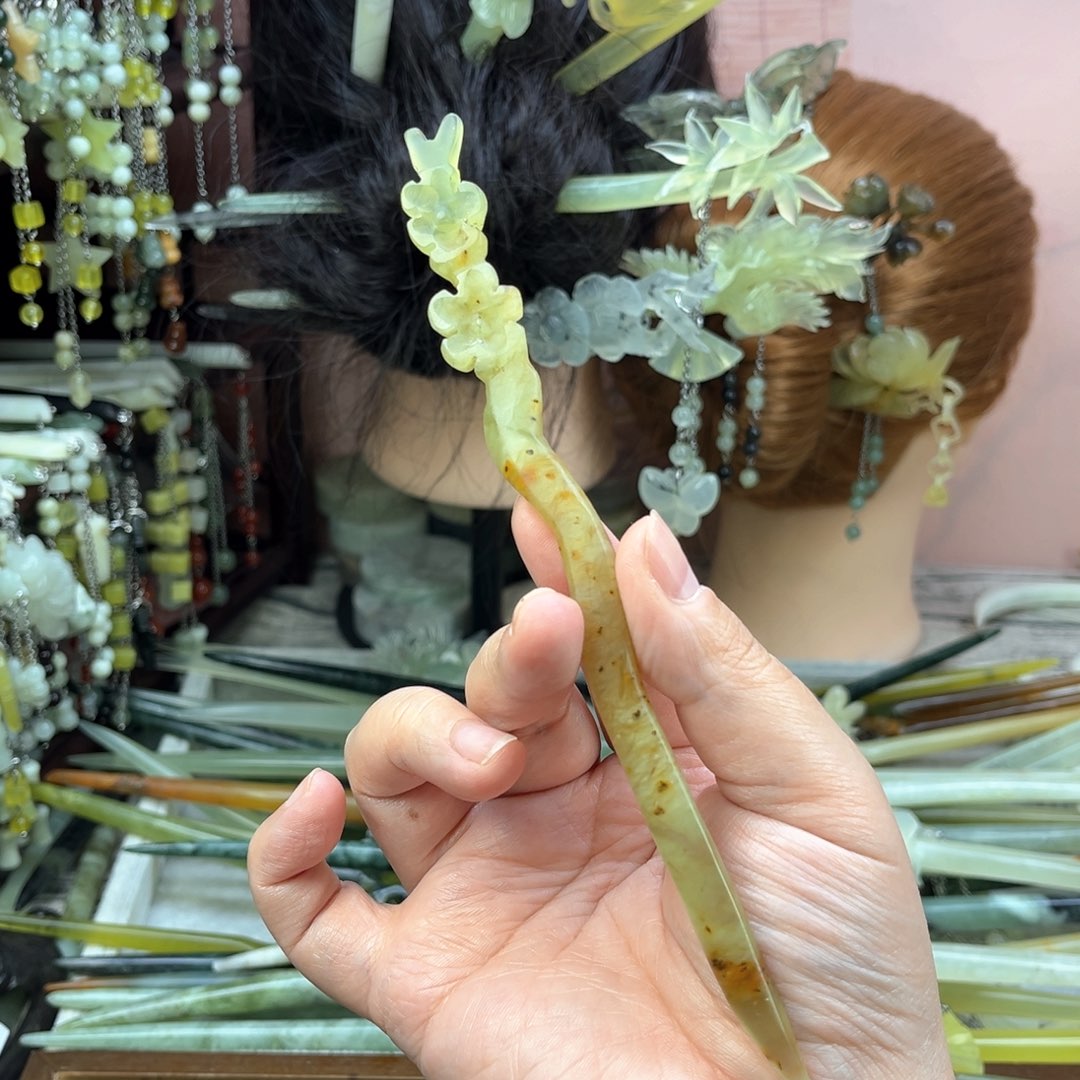 蛇纹石玉发饰未镶嵌长度18厘米左右