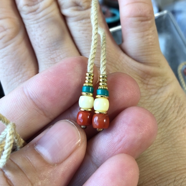 蜜蜡珠宝奇石未镶嵌