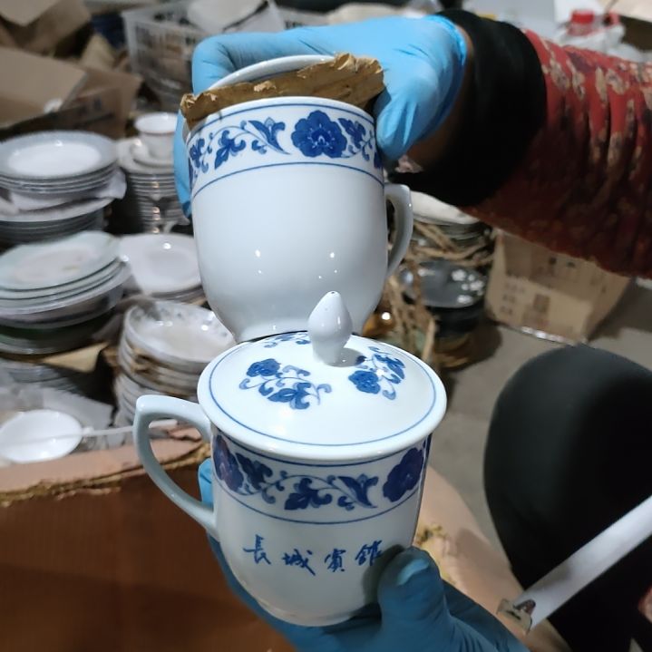 摆件陶瓷盘子碗啥都有