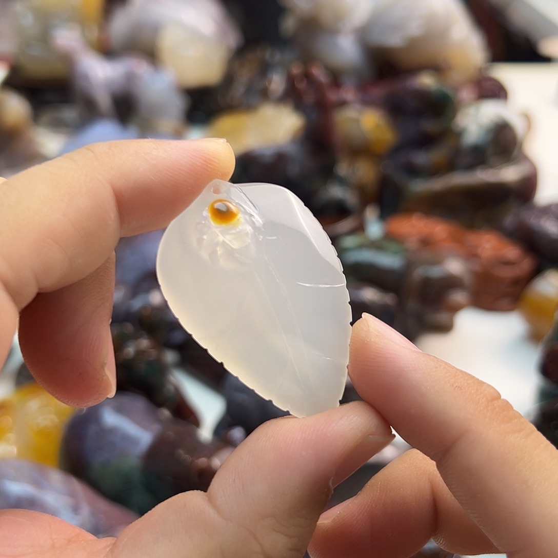 玛瑙/玉髓未镶嵌颈饰