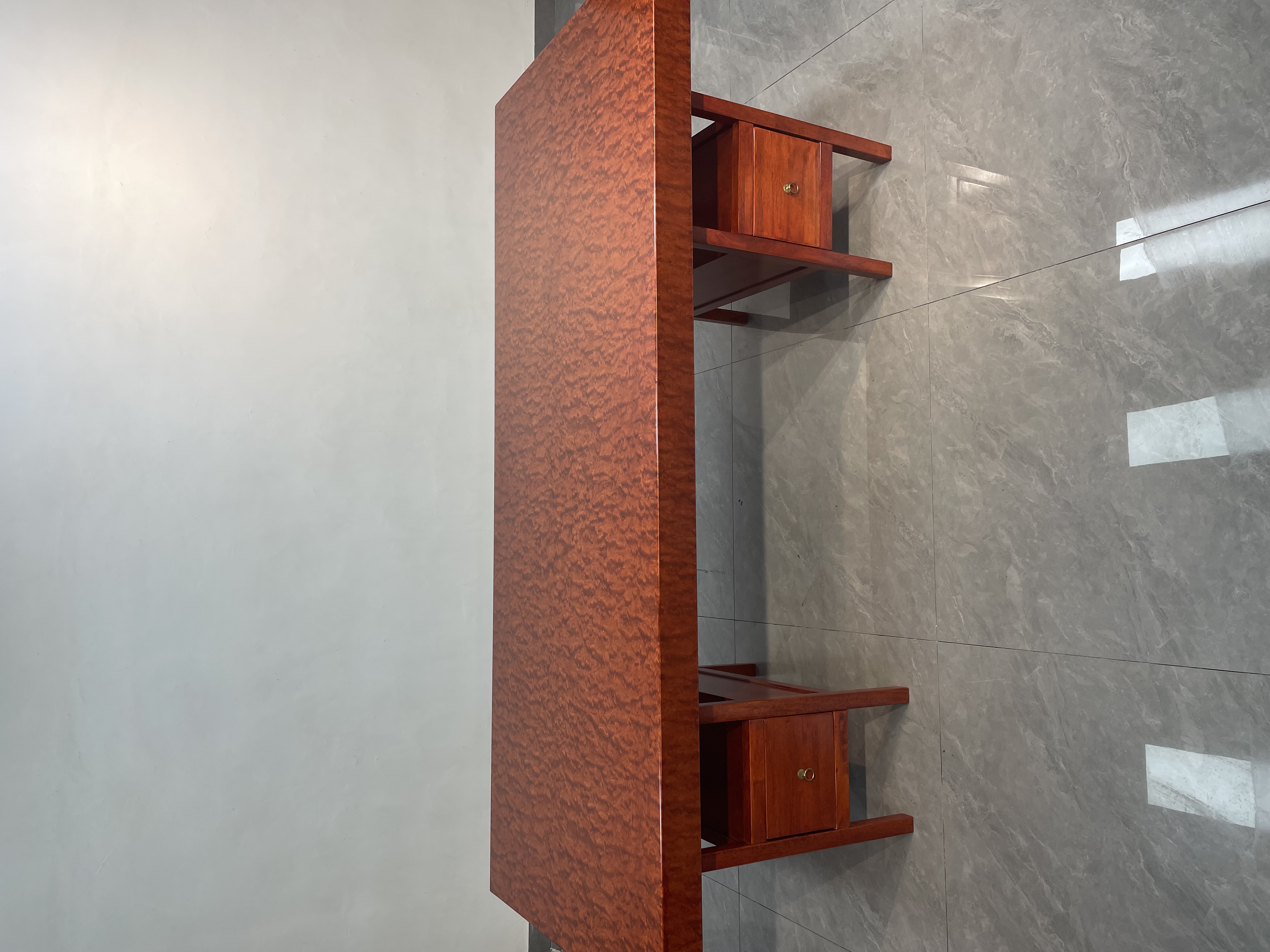 巴花水波纹纹理大板茶台配脚架