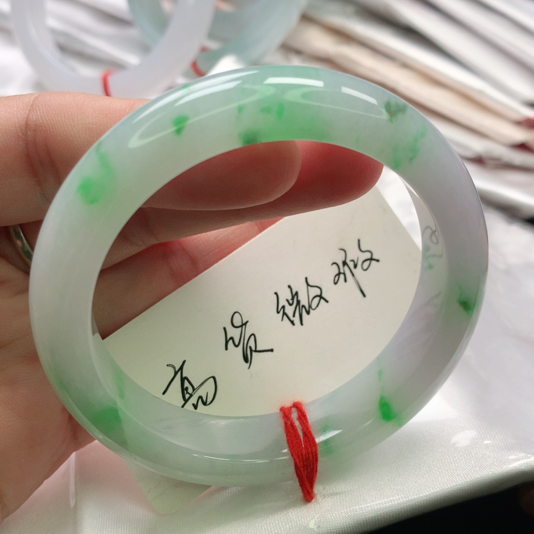翡翠未镶嵌手镯缅甸52