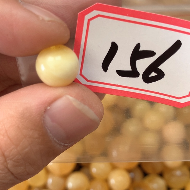 琥珀未镶嵌珠宝奇石爱**娜