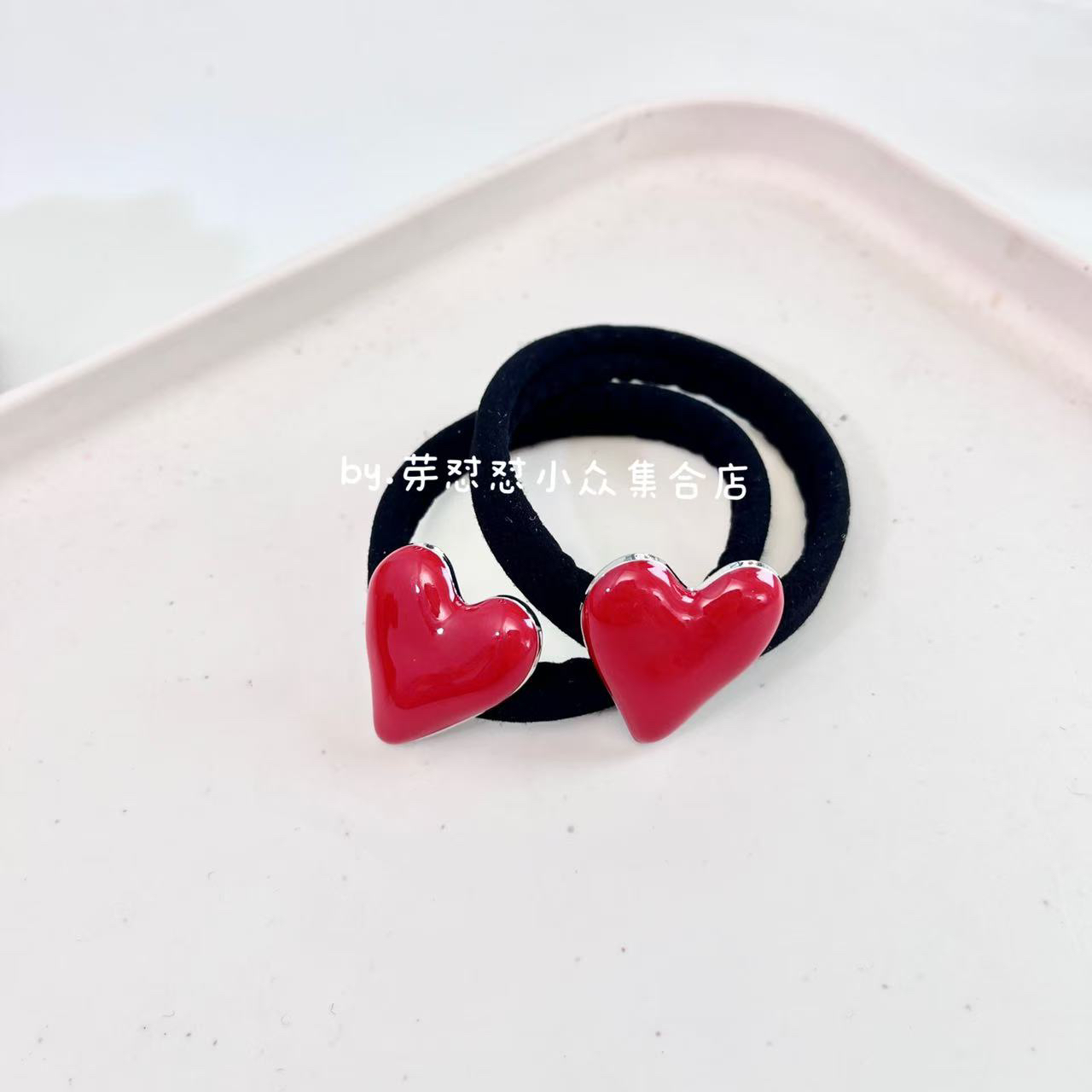 芽怼怼 05512 韩国简约爱心牛奶绒发绳