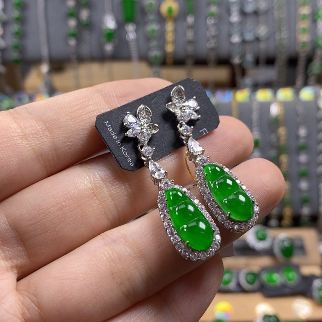 颈饰银S925镶嵌翡翠昆****饰15mm