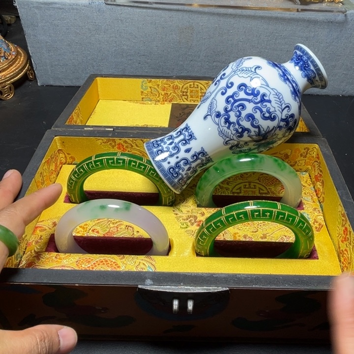 瓷片吴*推荐专属于自己喜欢
