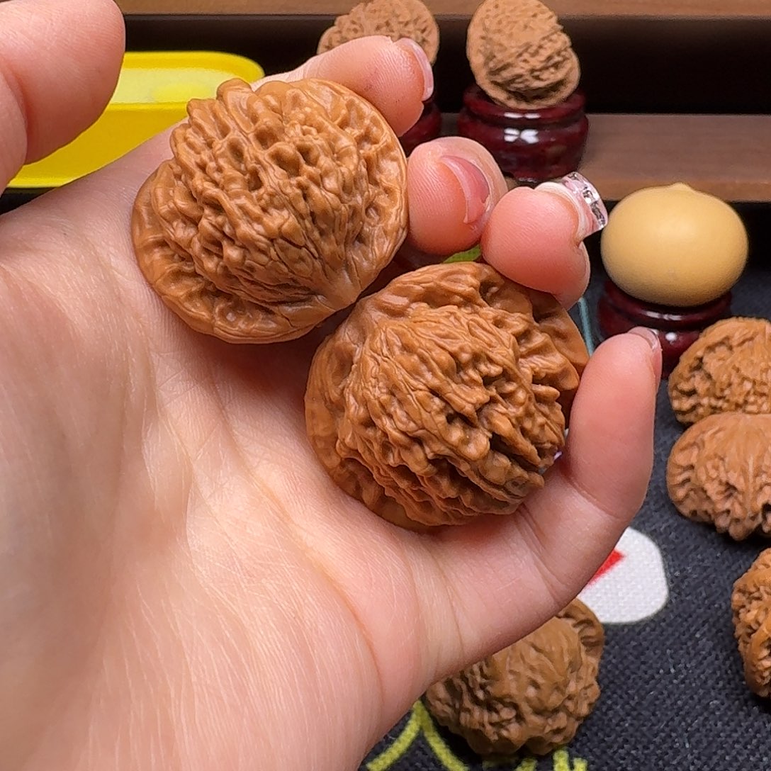 文玩核桃吊坠37平谷楼