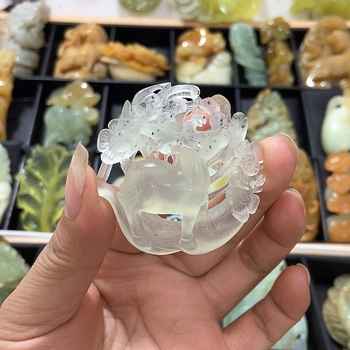 未镶嵌蛇纹石玉挂件