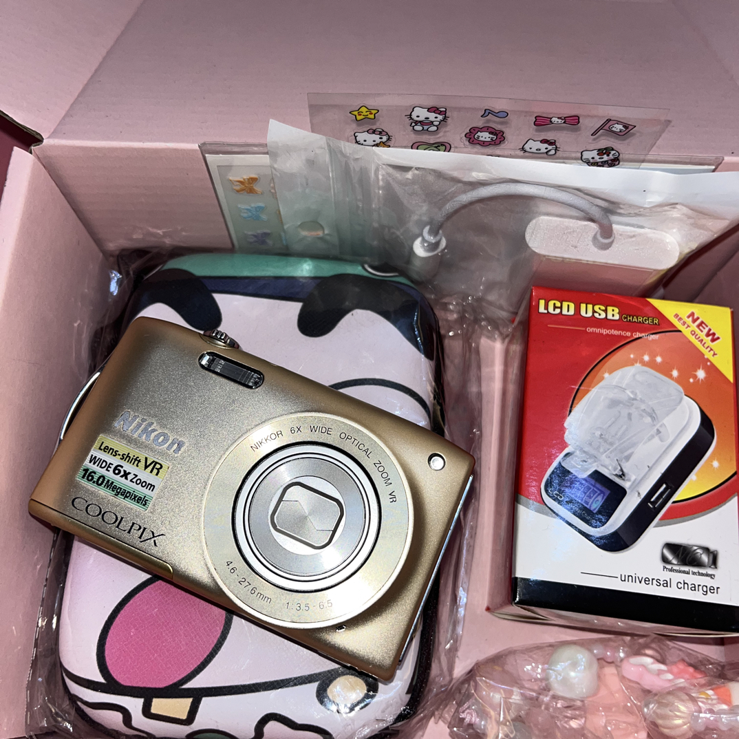 95新 Nikon/尼康 S3300 1600w像素 轻奢金色ccd 柔焦