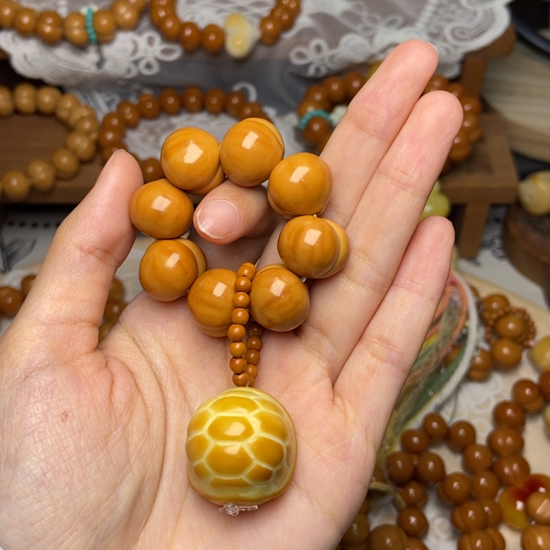 猴头核桃吊坠屁桃卡15