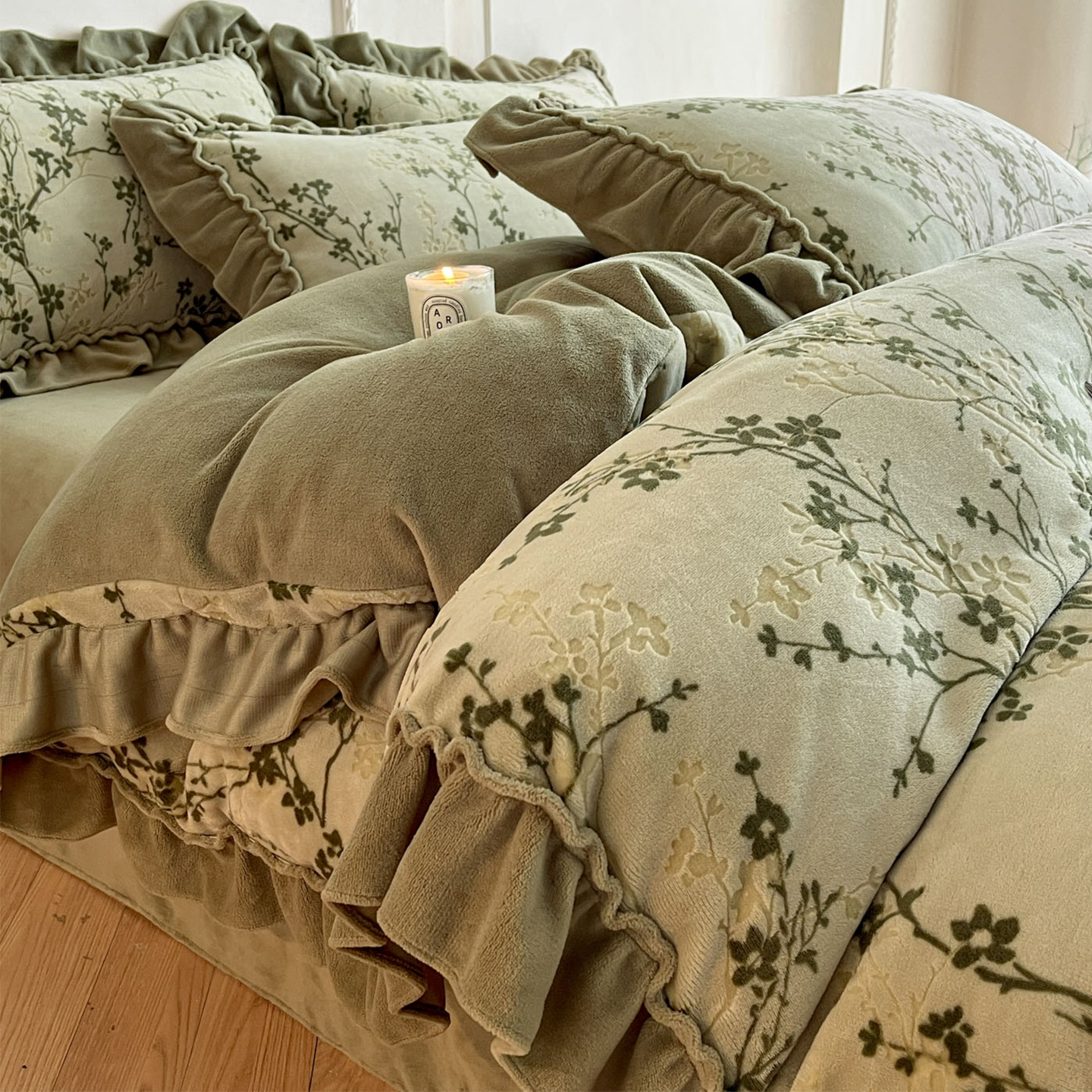 冬季加厚牛奶绒床盖四件套珊瑚法兰绒花边被套加绒面床单法式床品