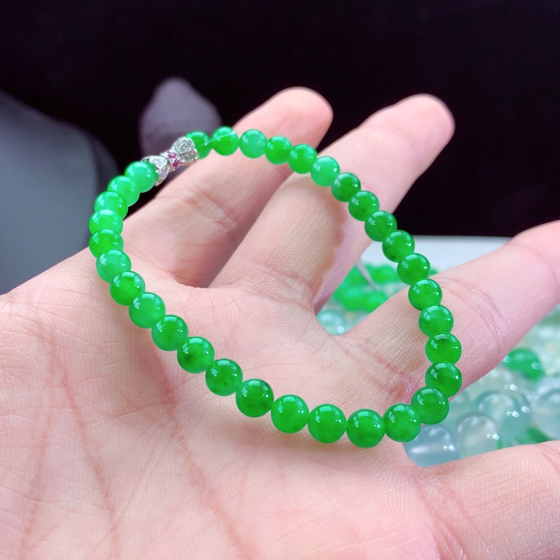 翡翠手链未镶嵌卡5.5