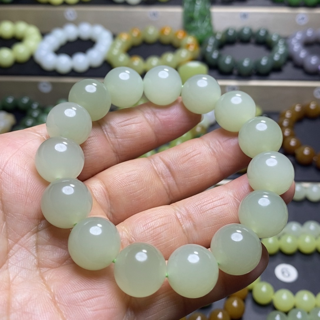 和田玉手串未镶嵌