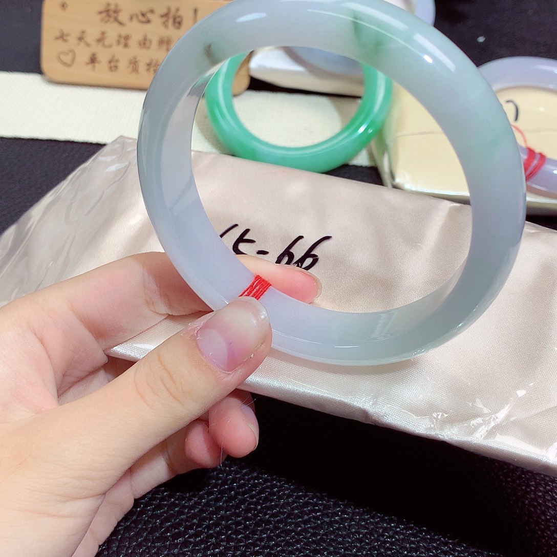 翡翠未镶嵌手镯1261