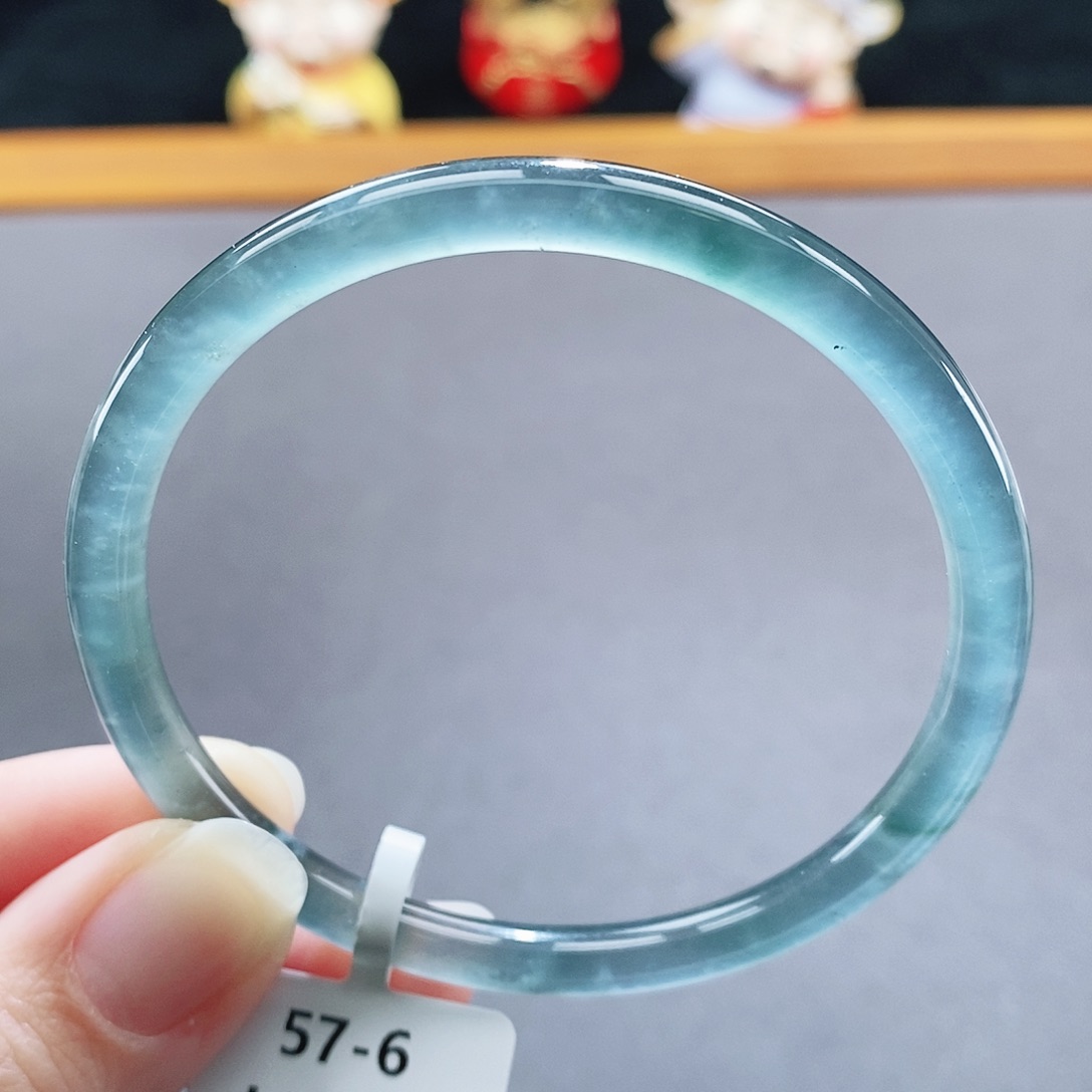 翡翠未镶嵌手镯88