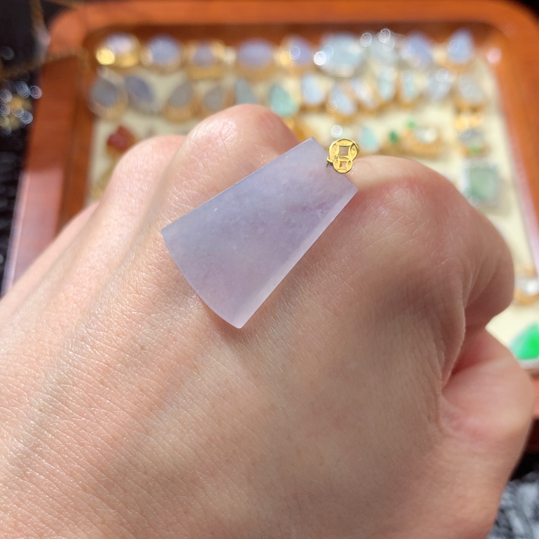 翡翠颈饰18K金镶嵌翡翠