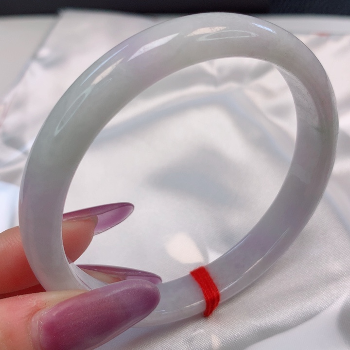 翡翠手镯未镶嵌59圈