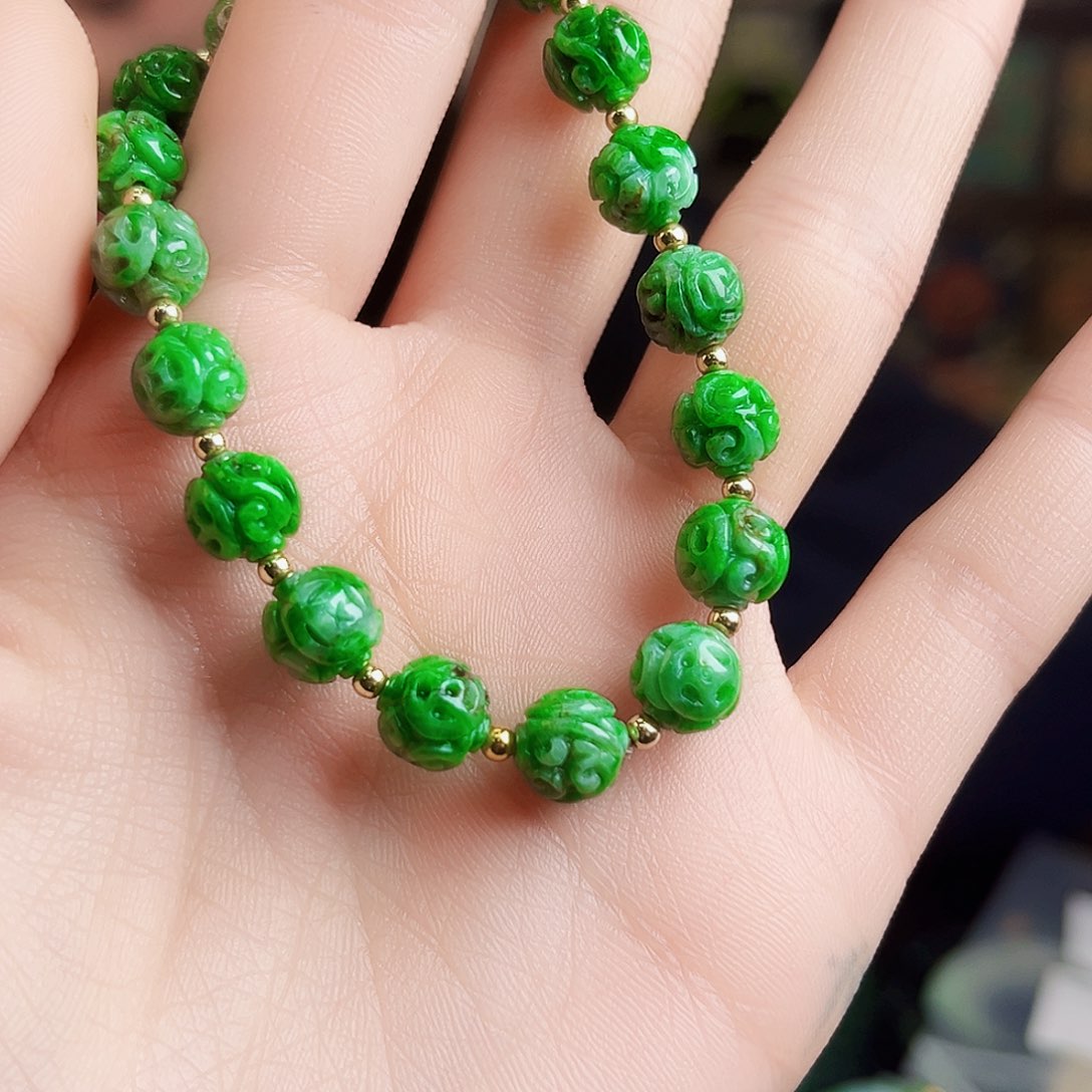 颈饰未镶嵌翡翠多样性