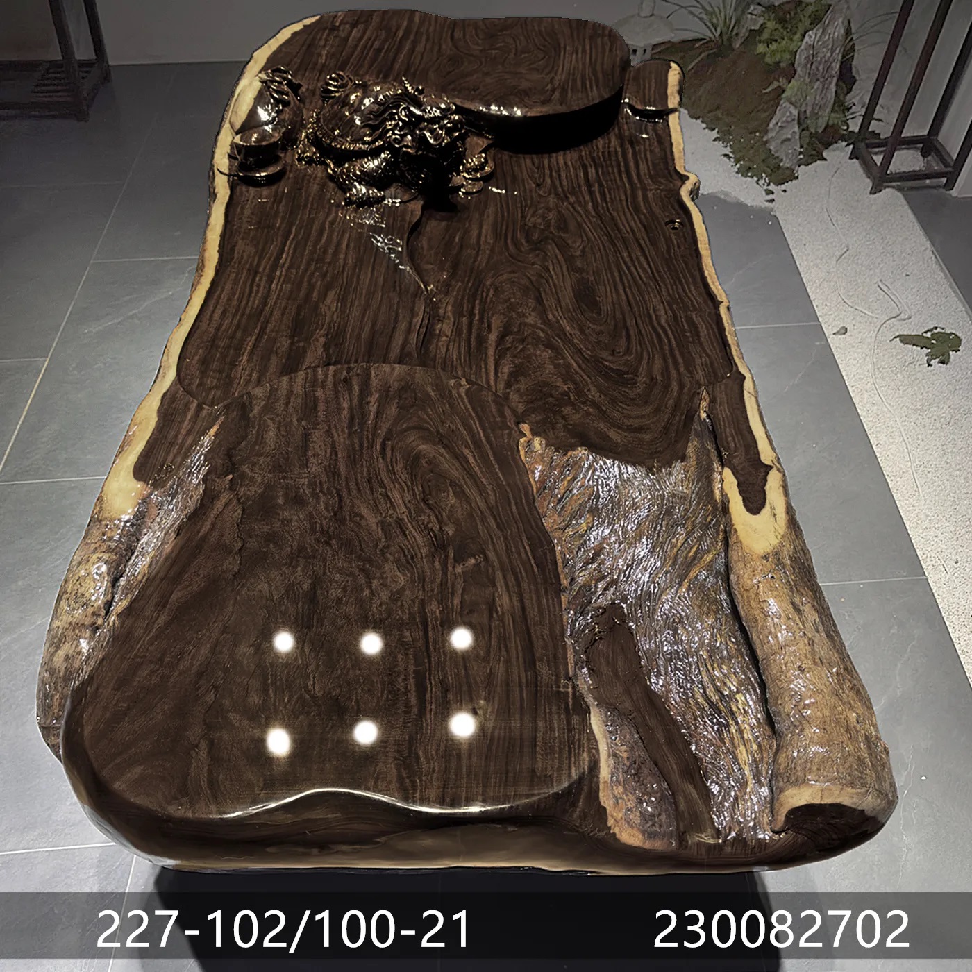 黑檀 学名风车木 龙龟雕刻桌 尺寸227*102/100*21