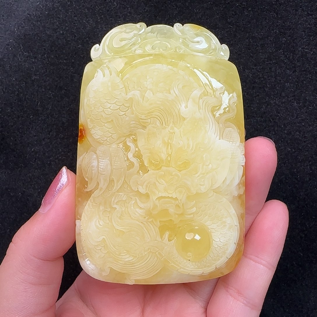 蜜蜡未镶嵌珠宝奇石