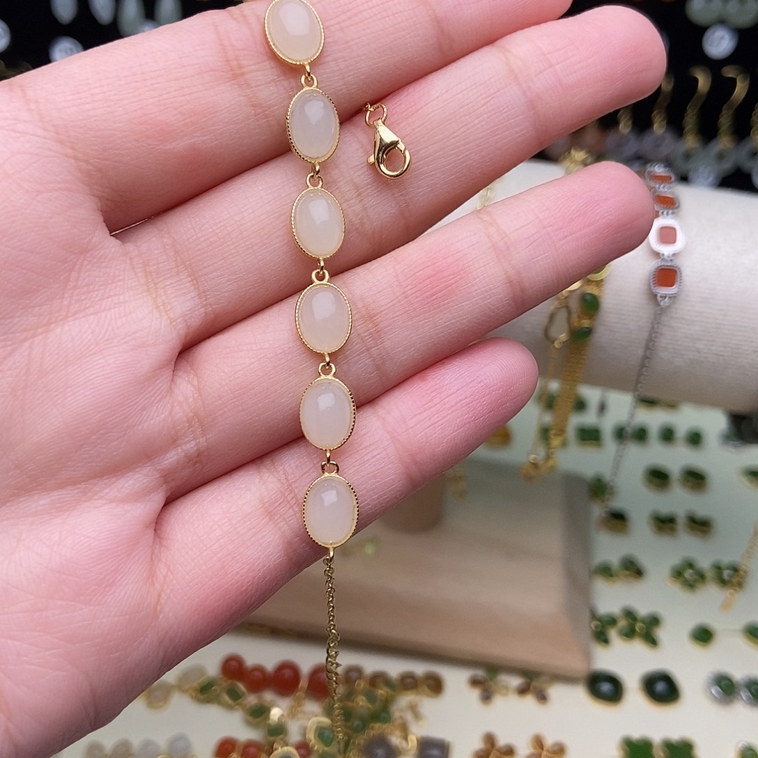 ****r和田玉银S925镀金镶嵌耳饰