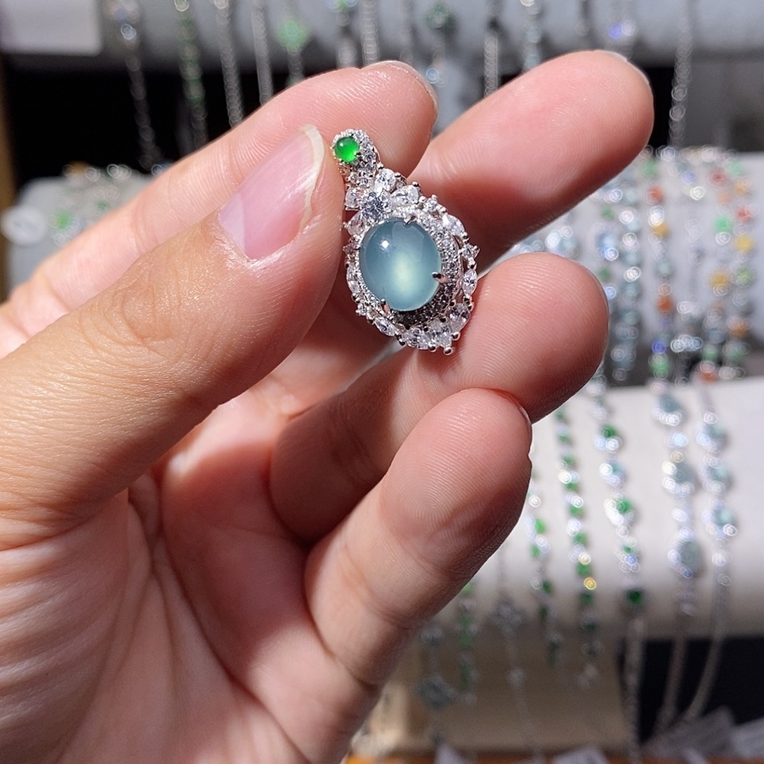 翡翠银S925镶嵌颈饰