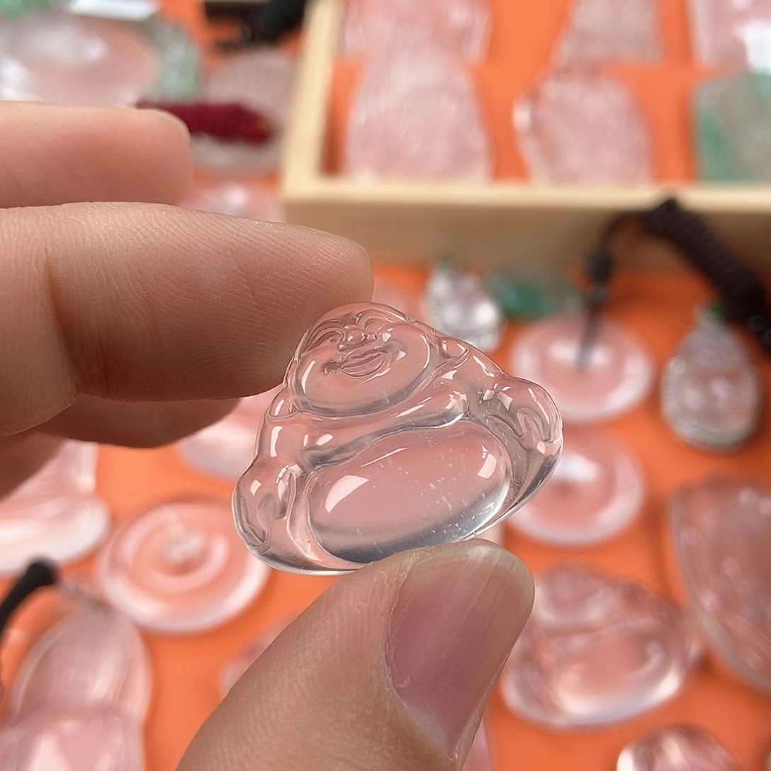 石英质玉颈饰未镶嵌佛公