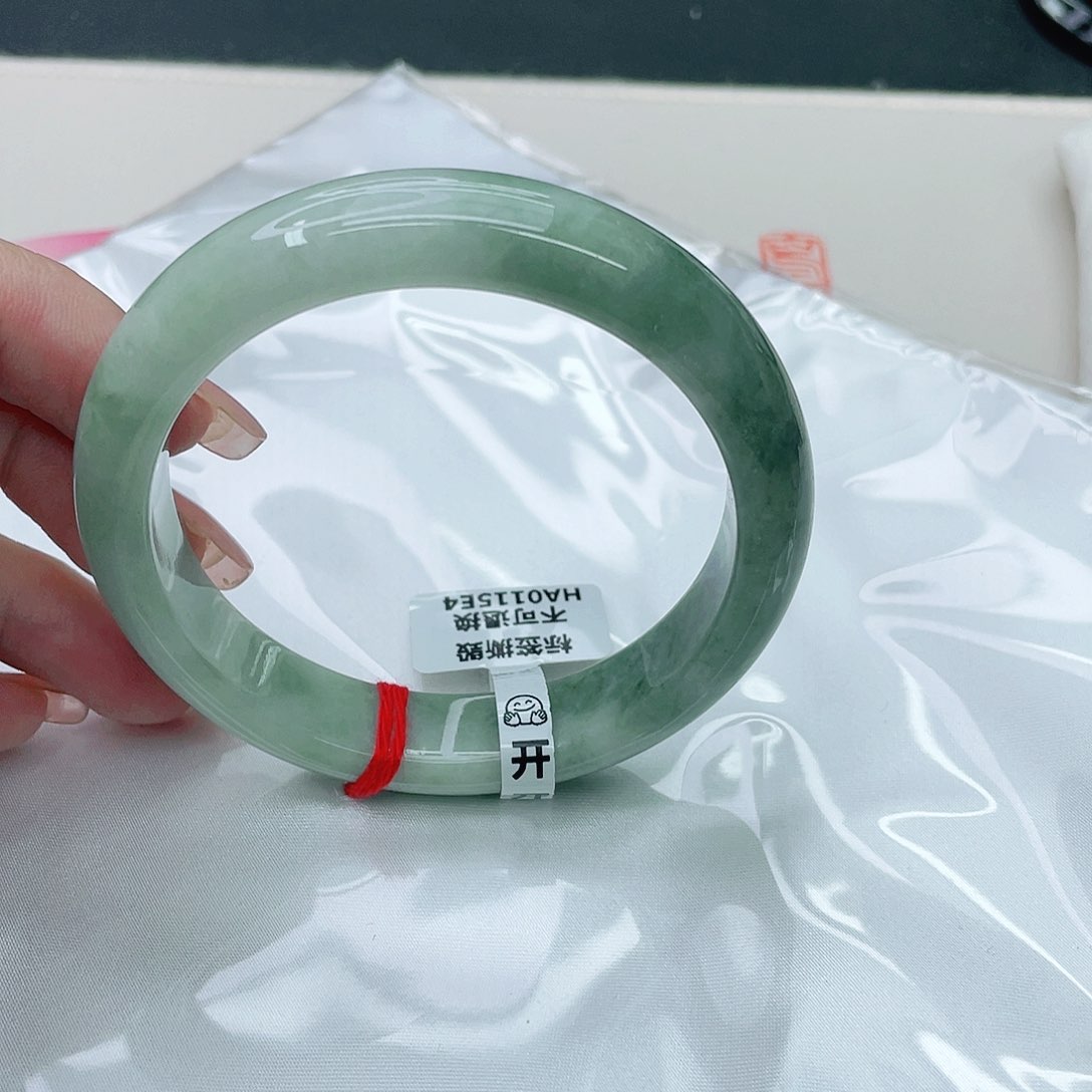 翡翠手镯未镶嵌正59.7