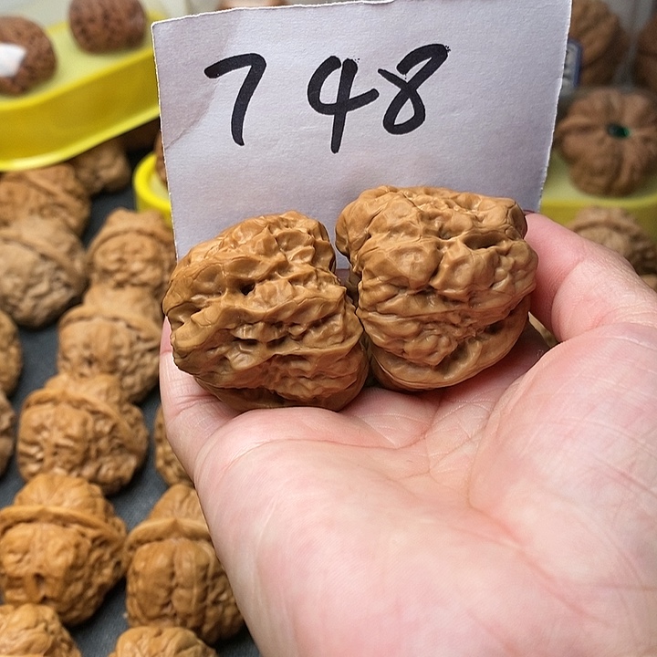 核桃蛤蟆41斤左右的肉夹肉