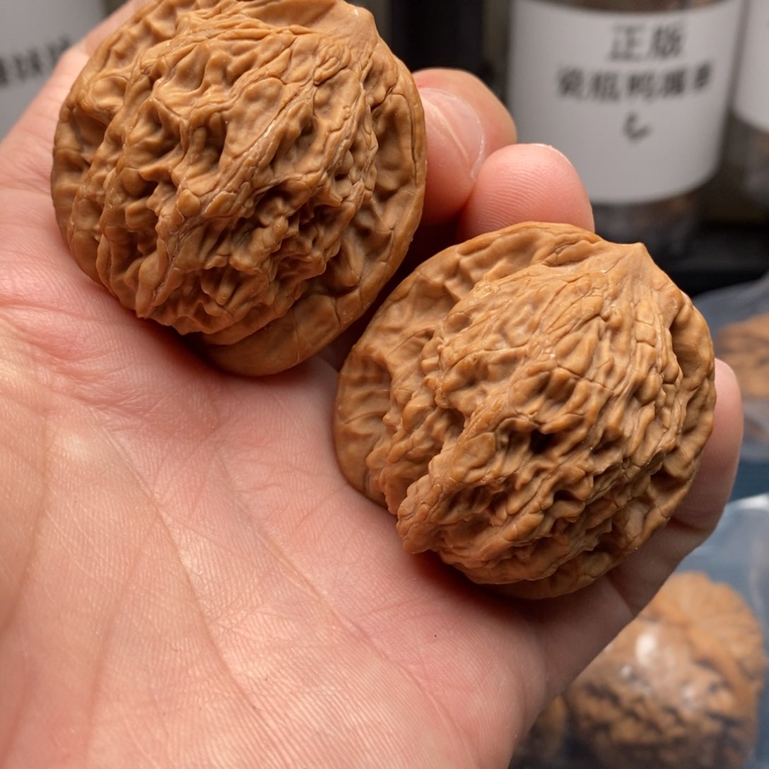 核桃把件四零虎头