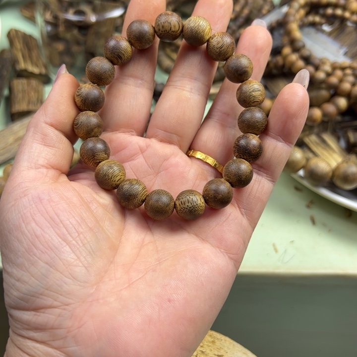 用***4沉香枕沉香白露1.1cm单9.6克