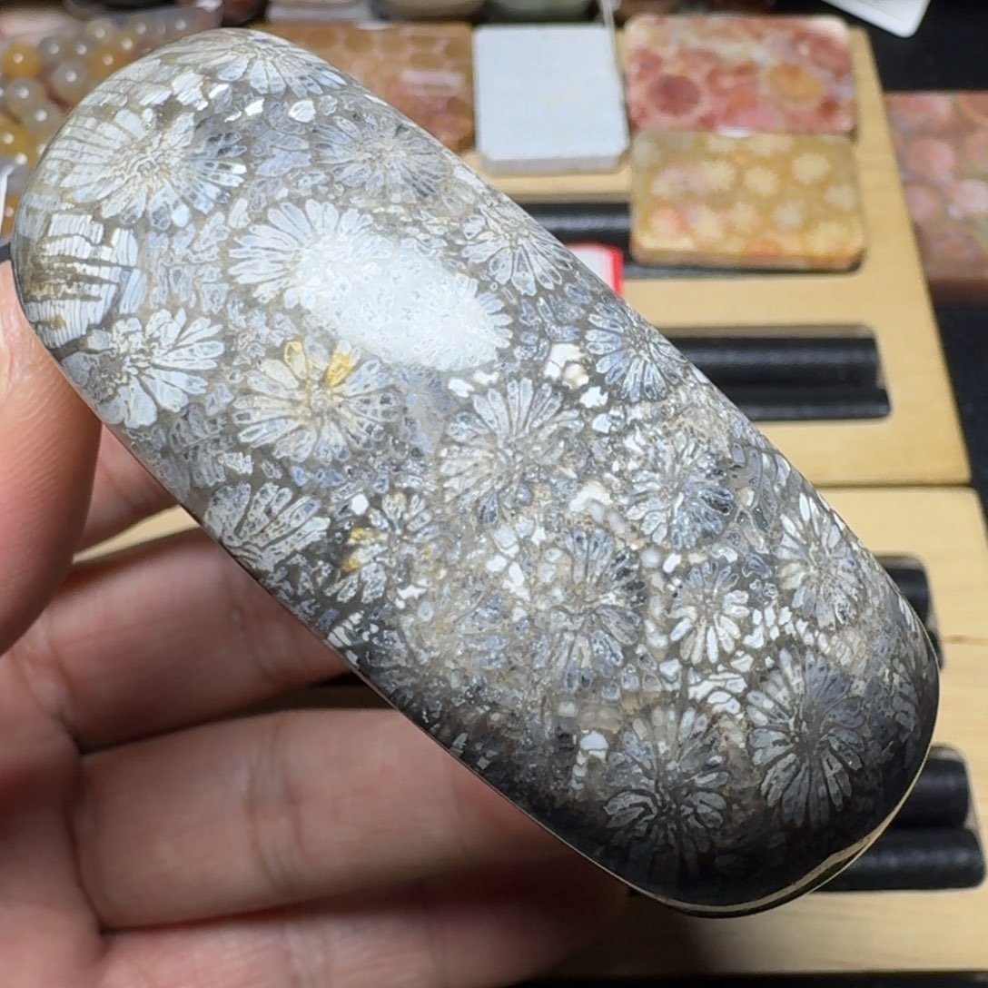 硅化玉纯天然色有机玉石未镶嵌62圈口