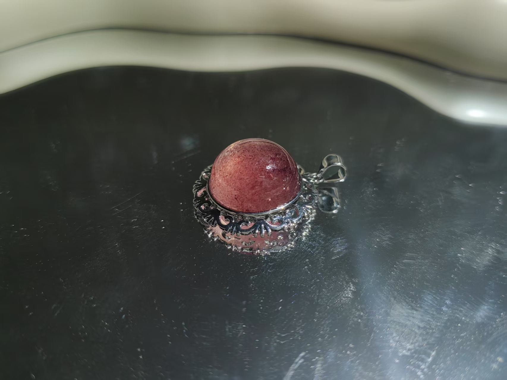 A878【金汐】草莓晶吊坠