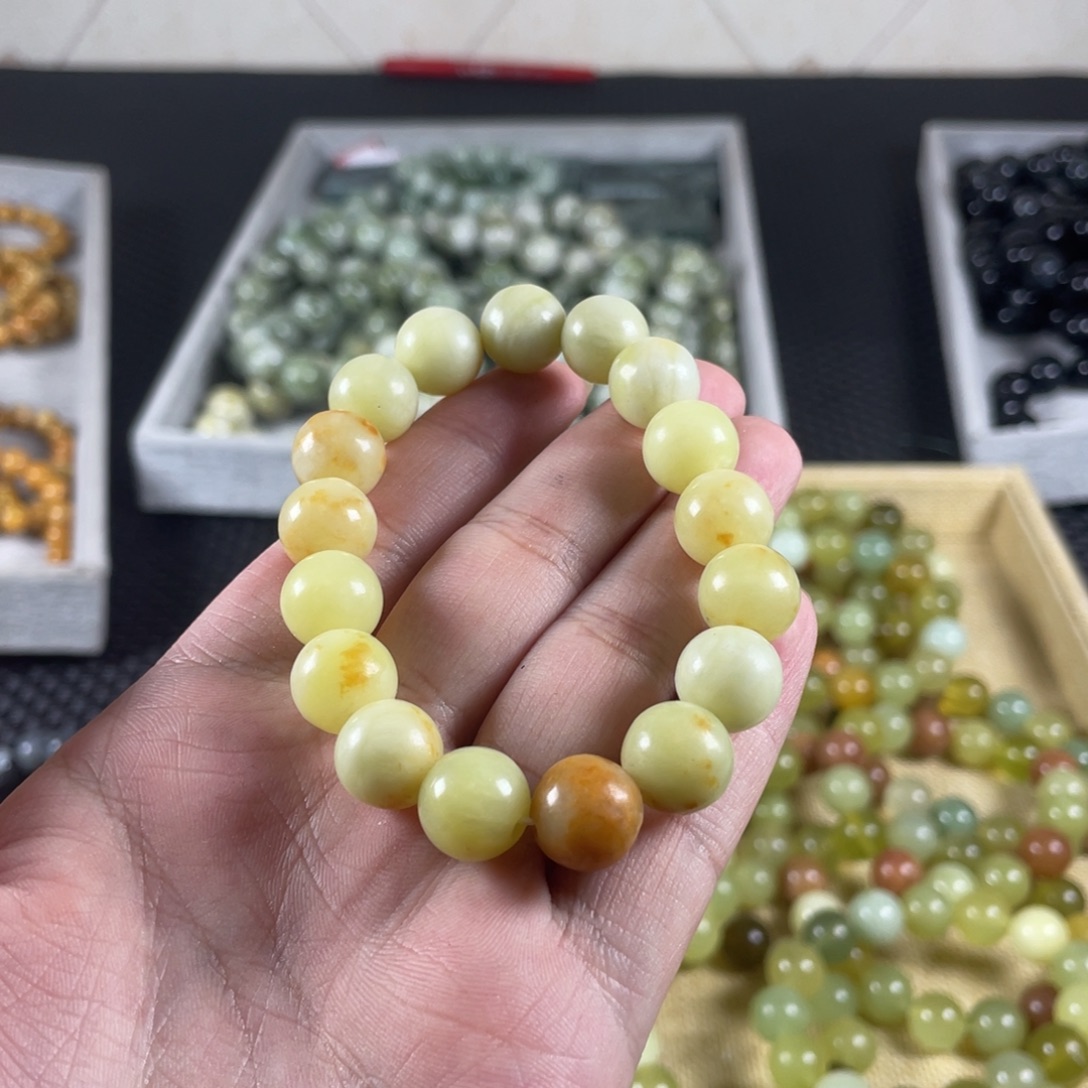 蛇纹石玉未镶嵌手链